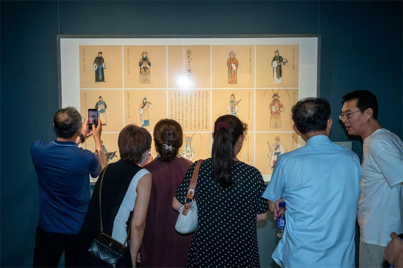 “国粹丹青——北京中轴线梨园文化专题美术展”开幕