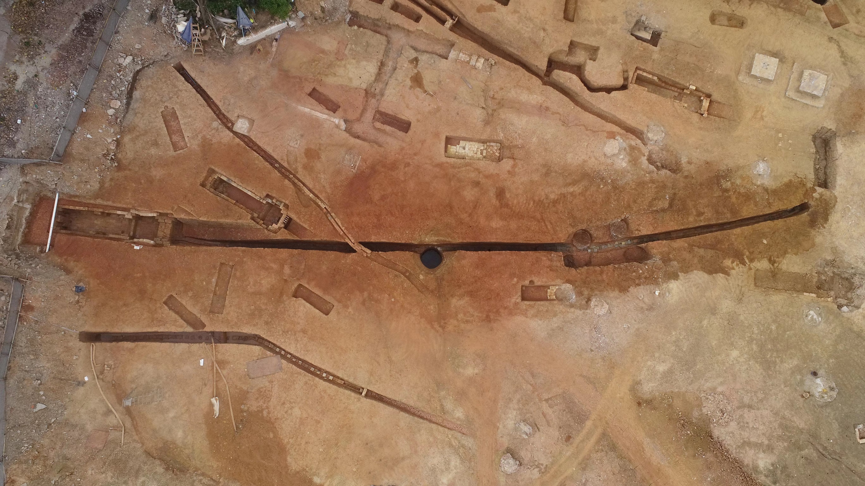 广州发现汉至明清遗迹约90处 出土文物约108件（套）