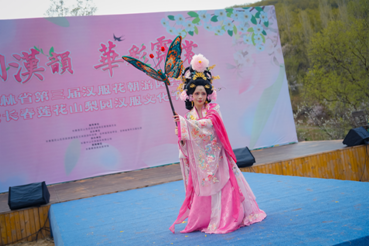 长春百年梨园盛景绽放 汉服花朝节游园会盛况空前