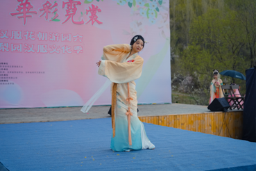 长春百年梨园盛景绽放 汉服花朝节游园会盛况空前