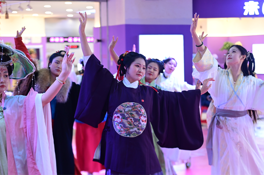 火火国风潮 青年汉服社团专场文艺演出传承传统文化