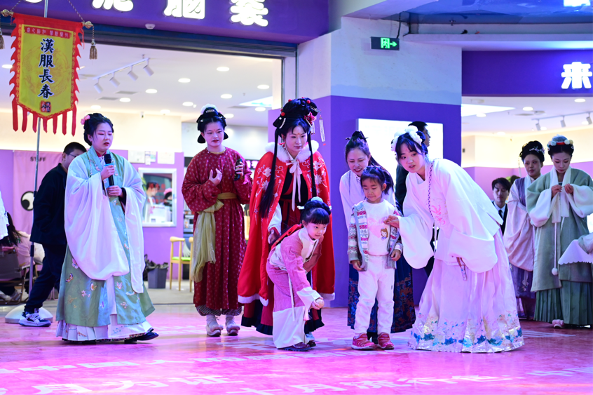 火火国风潮 青年汉服社团专场文艺演出传承传统文化
