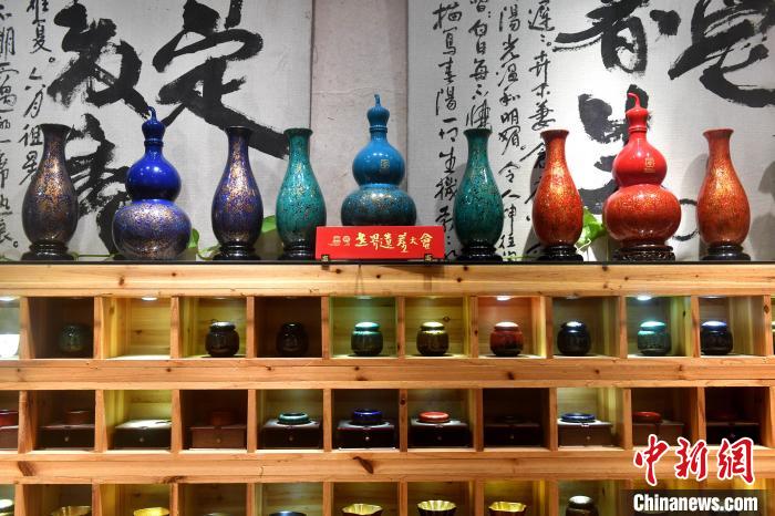 福州脱胎漆器“出海” 聆听背后的“守艺故事”