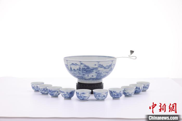 “西湖龙井一勺春”茶具组。　中国茶叶博物馆供图