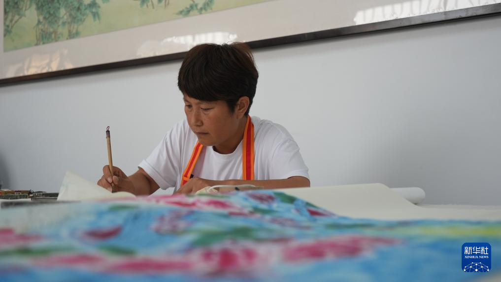 山东巨野：新农人绘出致富路