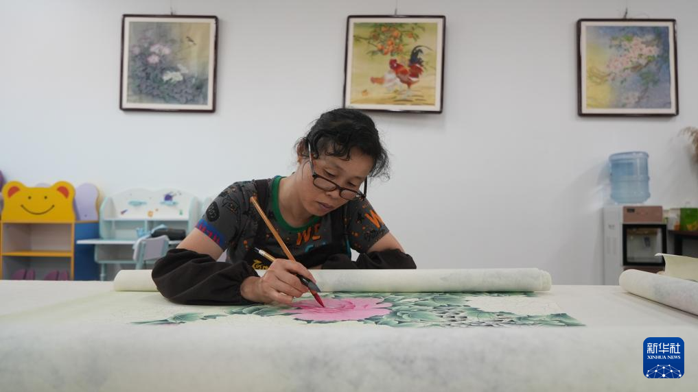 山东巨野：新农人绘出致富路