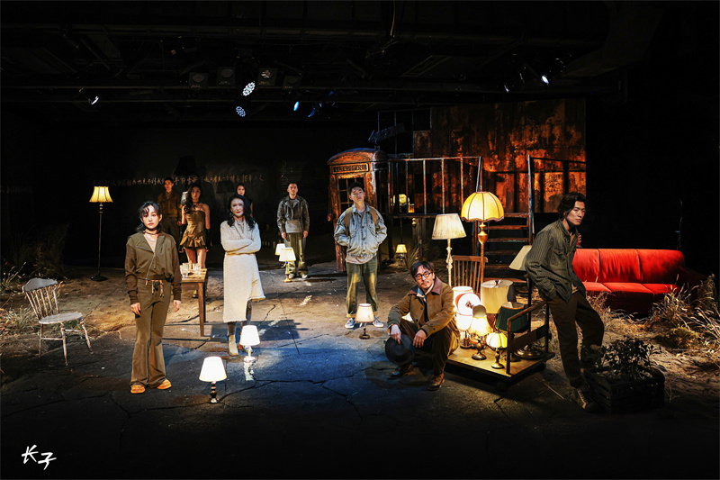 北京人艺《长子》首演 探讨爱与信任