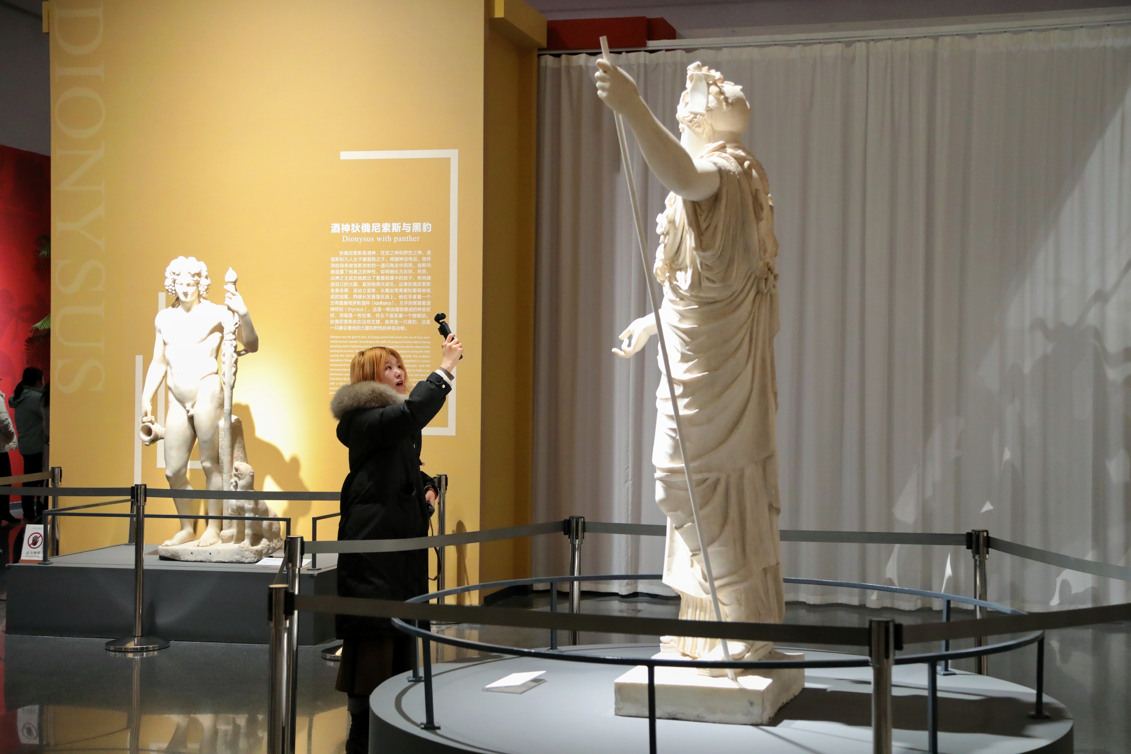 北京三山五园文化艺术中心迎首个大型文物展 123件古希腊文物与观众见面