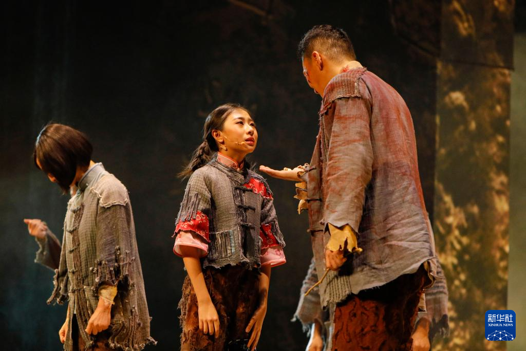 新版红色儿童剧《大豆谣》在兰州上演