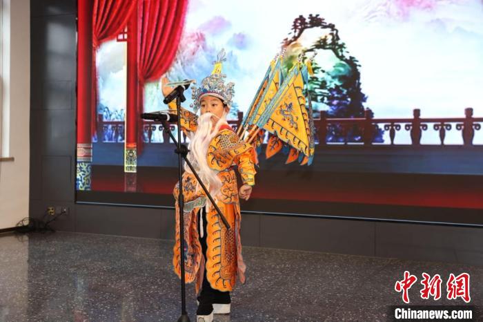 百余名青少年探索中轴线文化 助力非遗传承