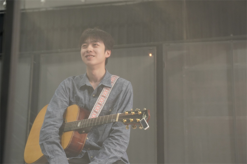 舞台剧版《看不见的客人》6月亮相北京 张维伊金靖上演神级反转