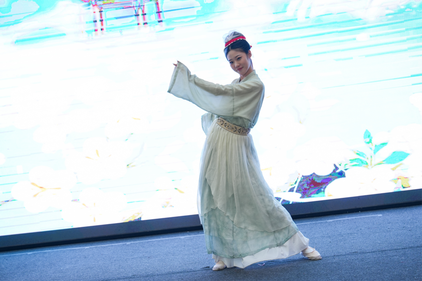 松盛汉服文化艺术盛典暨礼衣华夏汉服模特大赛东北赛区表彰大会成功举办