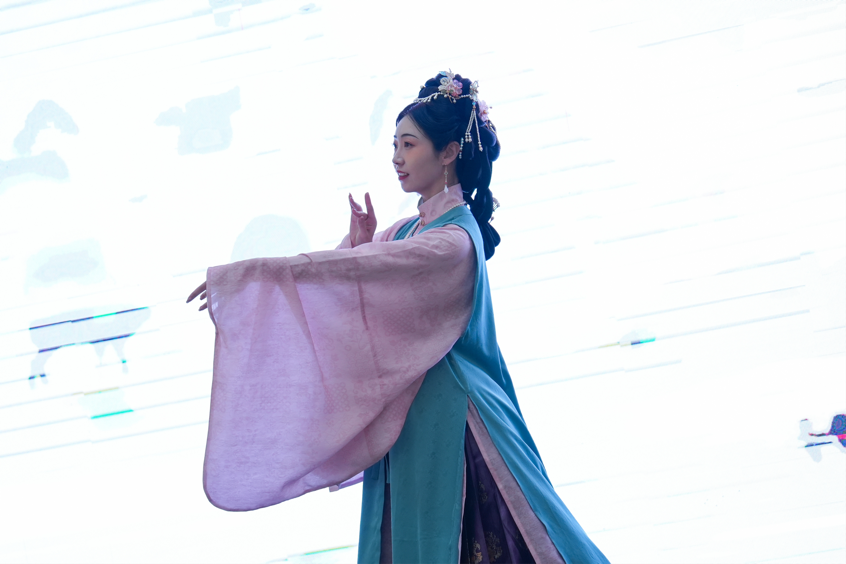 松盛汉服文化艺术盛典暨礼衣华夏汉服模特大赛东北赛区表彰大会成功举办