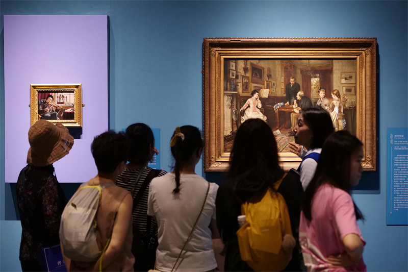 辽宁省博物馆暑假首月观众数量增长六成