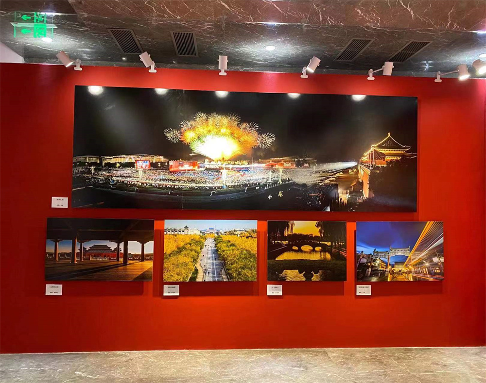 北京“最美中轴线”陪观众过“温暖中国年”