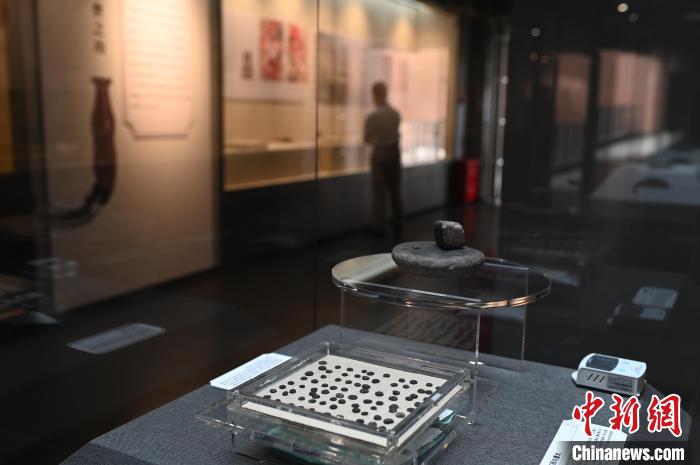 广州办“文房四宝”文物展 2000多年前墨丸仍可书写