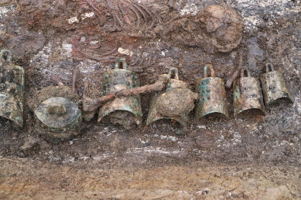 2600多年前戎人王级大墓陪葬车马坑全貌显现