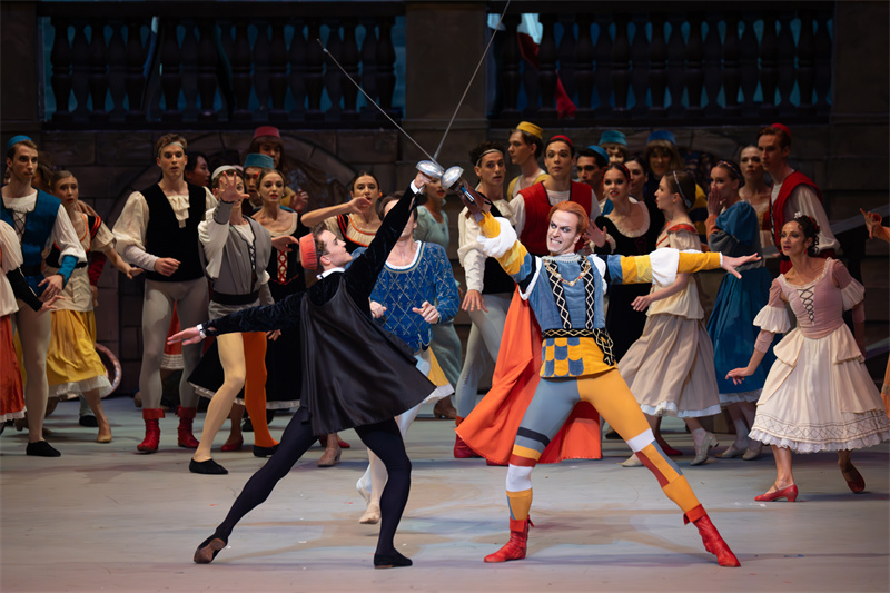 俄式芭蕾《罗密欧与朱丽叶》拉开2024国家大剧院舞蹈节序幕