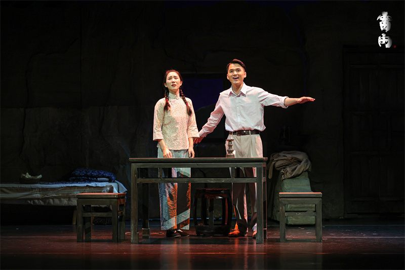 濮存昕史兰芽主演 新排《雷雨》二轮演出解“谜题”