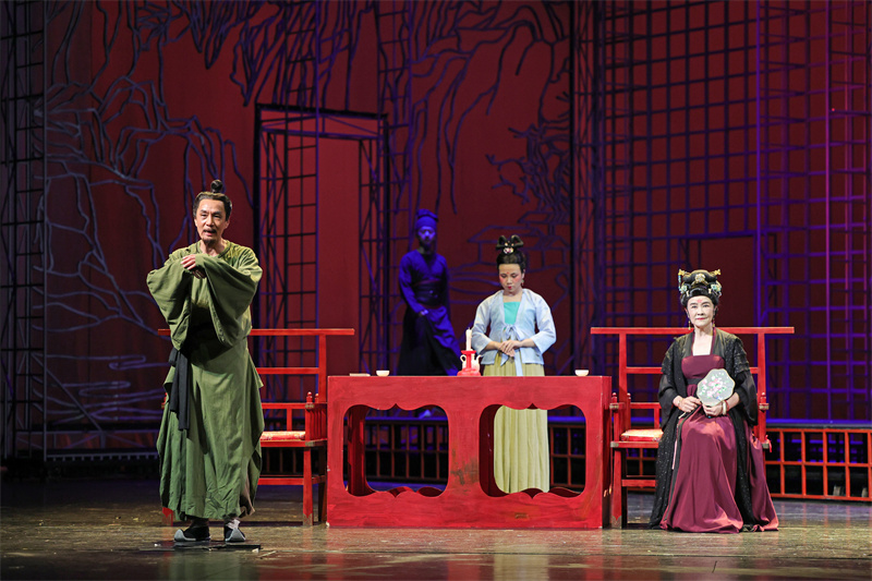 北京人艺再演《杜甫》 打造一个诗人的世界