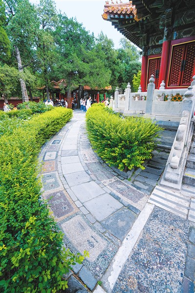 故宫御花园里的特别风景：1700余幅石子拼花路面