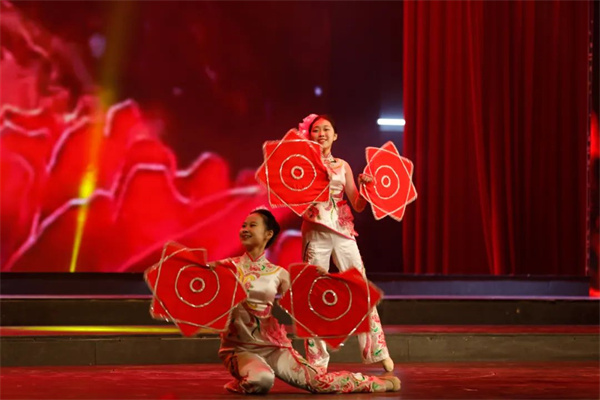 “黑土颂·雪域情”龙藏两地文化交流系列文艺汇演精彩上演