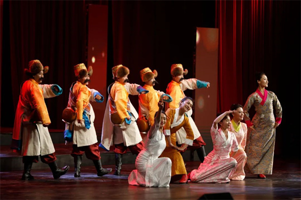 “黑土颂·雪域情”龙藏两地文化交流系列文艺汇演精彩上演