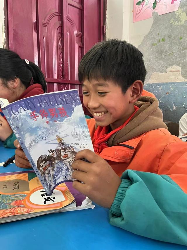 小小图书角 开辟悦读大世界