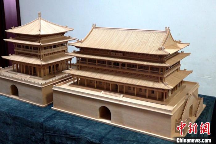 点击进入下一页