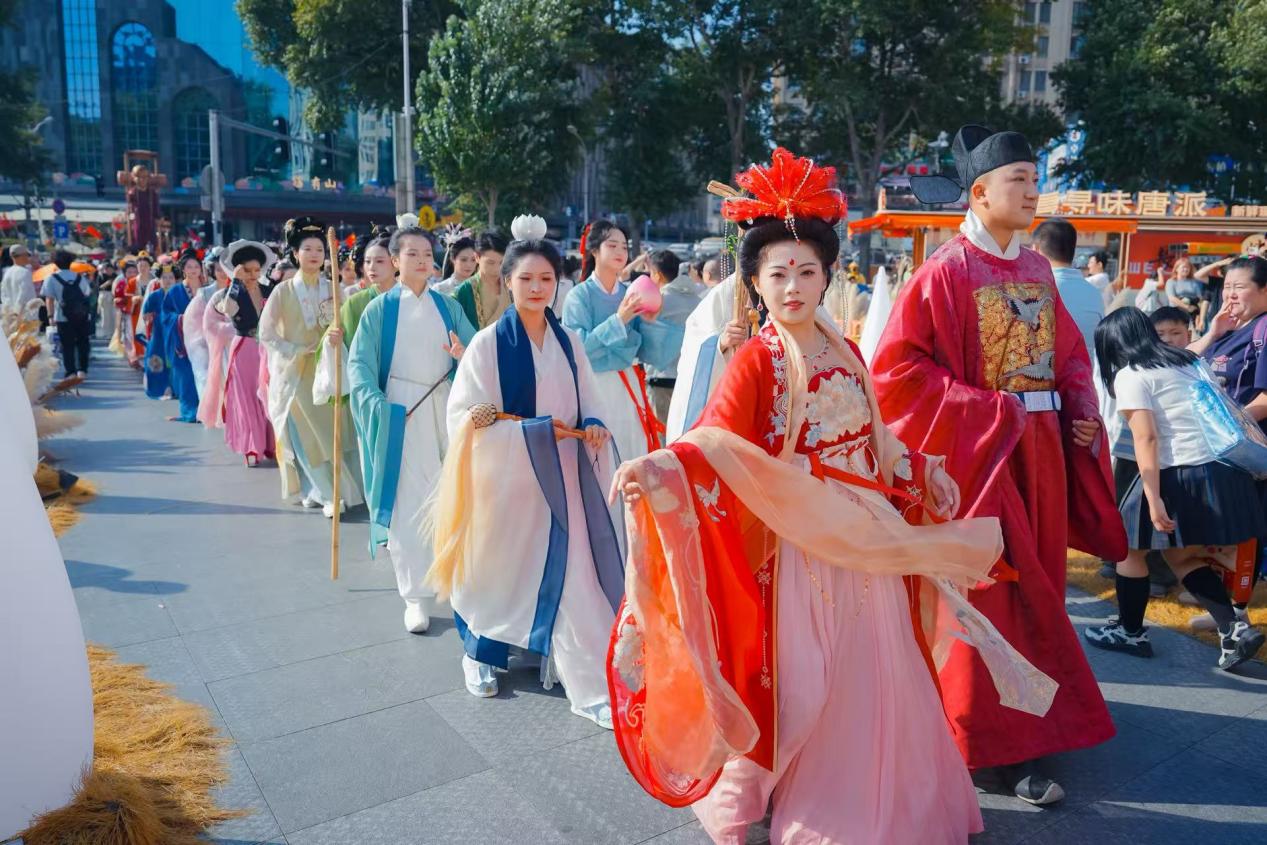 国庆假期里的“国潮国风” 长春汉服文化活动好戏连台