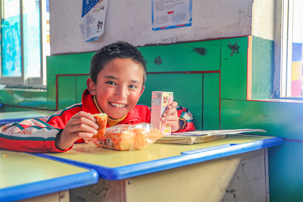 定格纯真绽放的面孔——“光影力量”第五届西藏网络影像节投稿作品