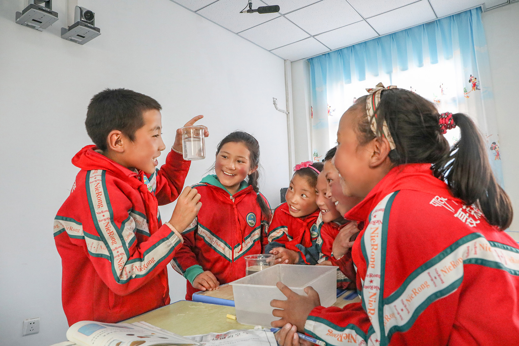 定格纯真绽放的面孔——“光影力量”第五届西藏网络影像节投稿作品