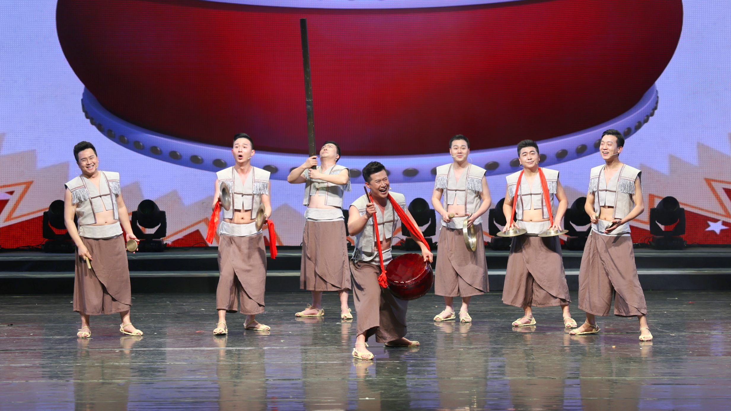 恩施“土家稀奇哥” 他们用“稀奇的声音”撩动北京！