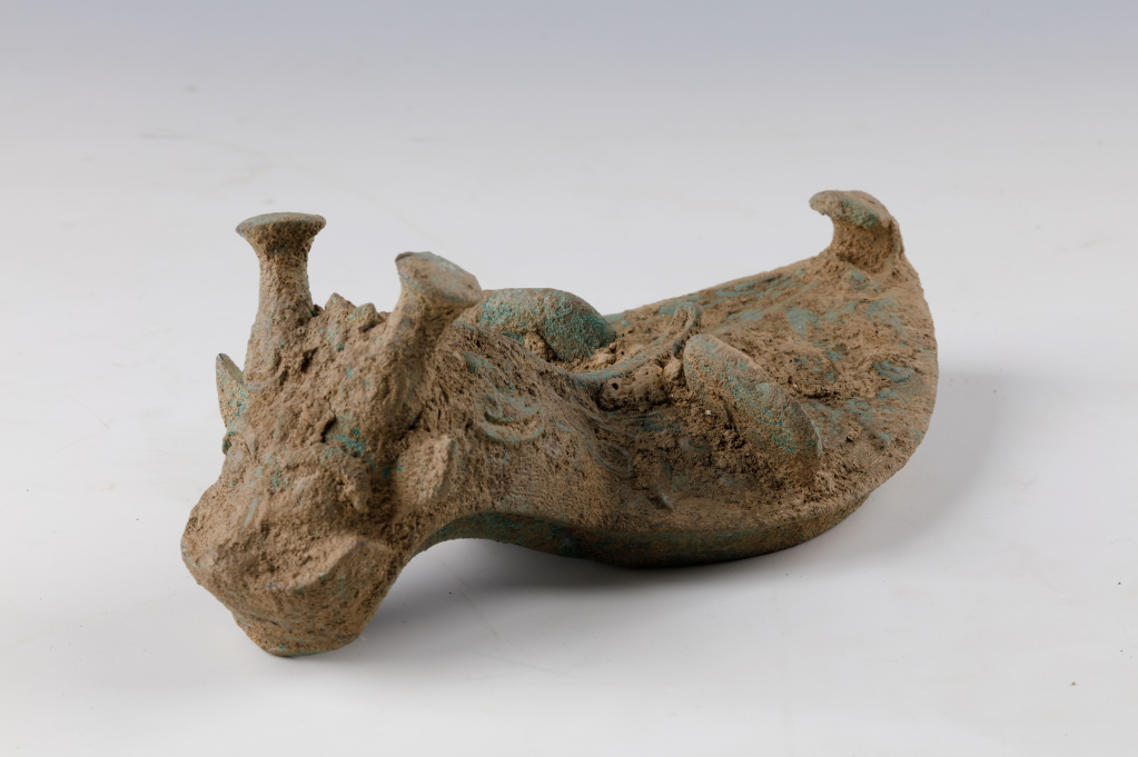 河南安阳发现商代“册”族居葬区