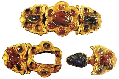 历史上的多巴胺穿搭：敢穿，敢想，还敢豁得出去